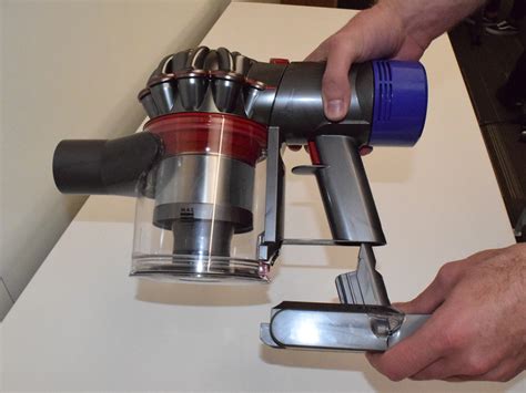 How to install the Dyson V6™ vacuum replacement battery. Your machine may differ from the example shown, but the process demonstrated remains the same. PLAY. Replacing the Dyson V6™ vacuum battery. Dyson V8™ vacuum cleaners. For powerful suction, across every floor type.